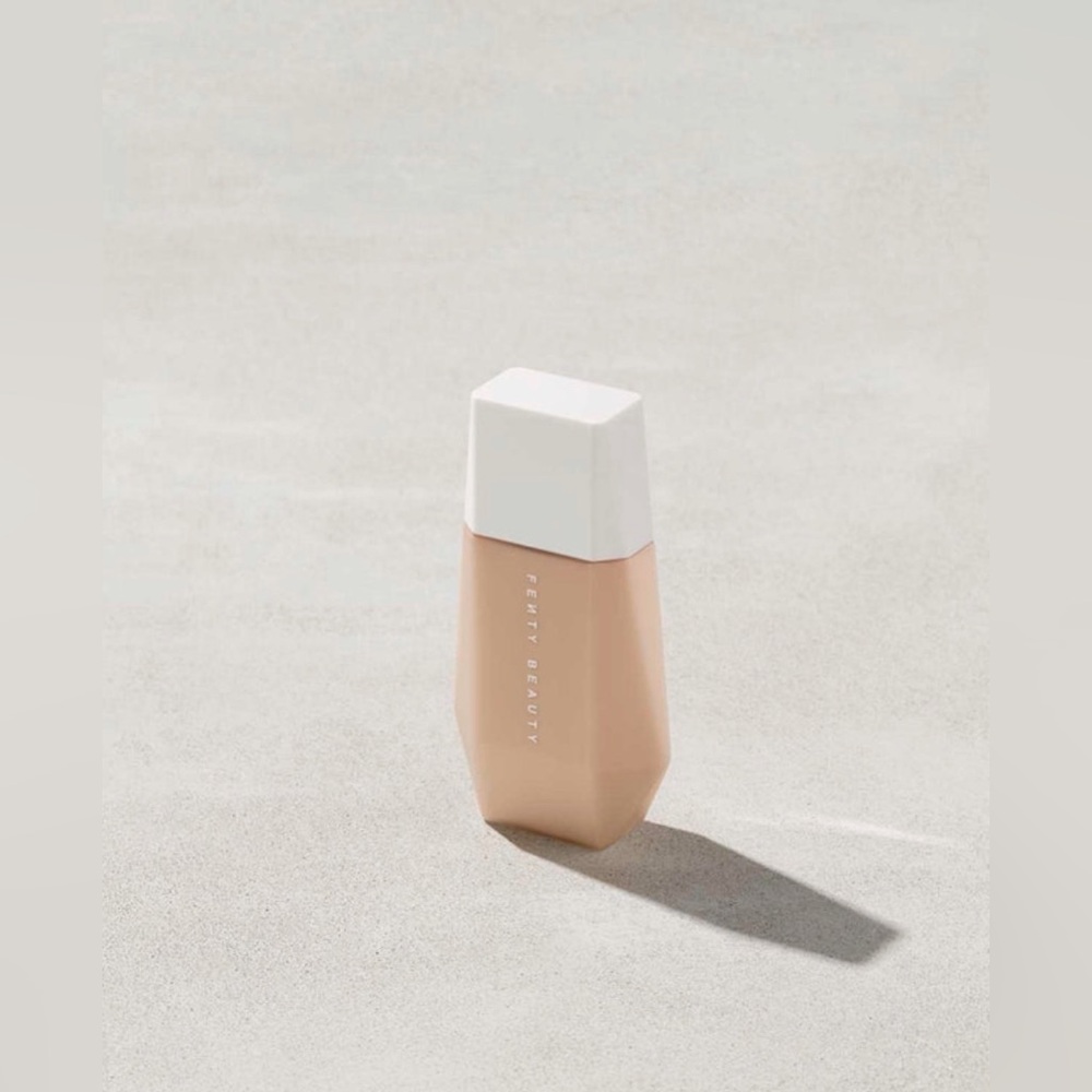 Fenty Beauty Eaze Drop Blurring Skin Tint - NIB - Lightweight Natural Finish